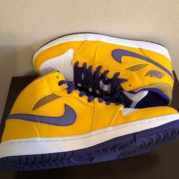 MENS Jordan 1 - Picture 3 of 3